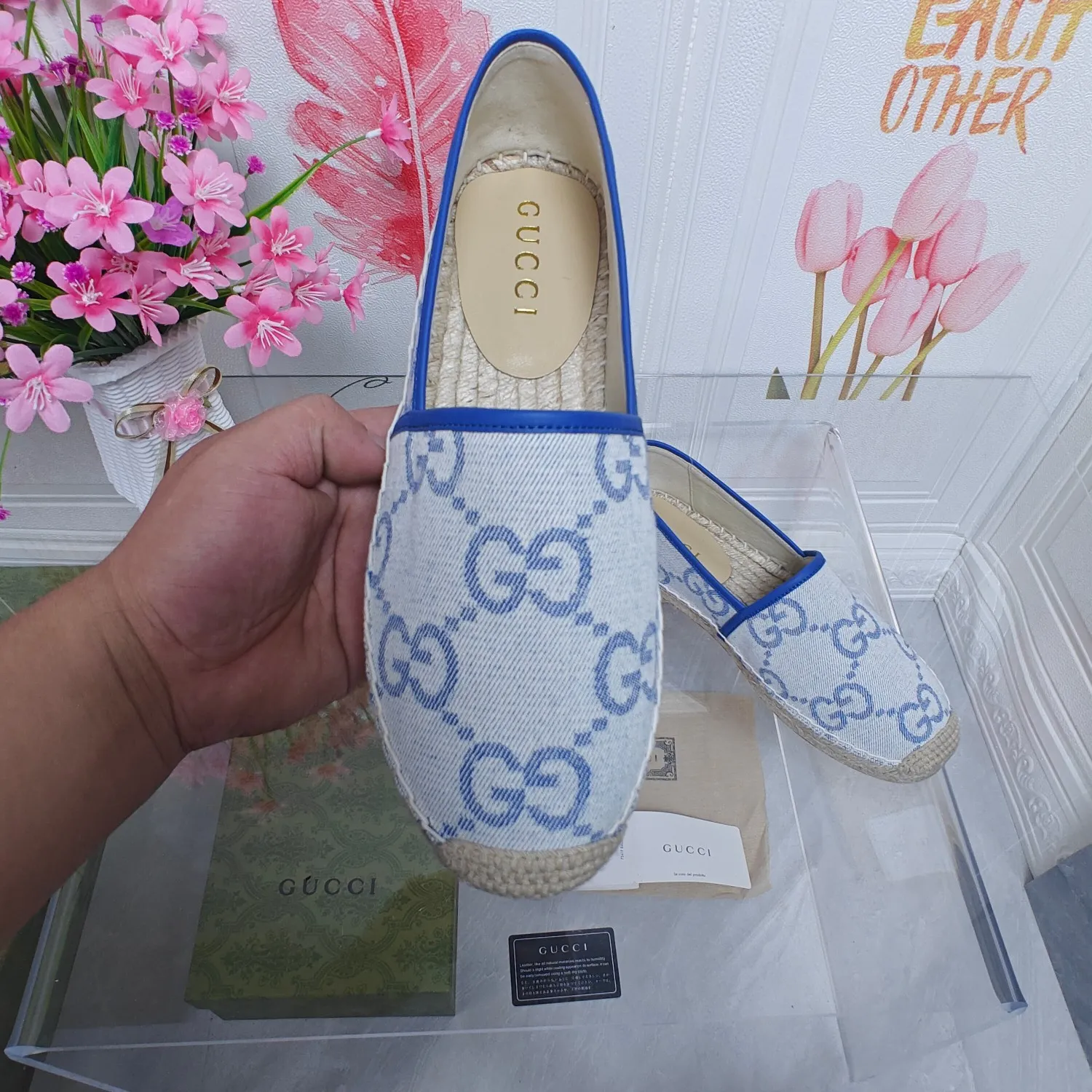 💕💕Factory direct selling price p360💕💕 2025 new color early spring Gucci 🗽🗽Gucci classic logo logo canvas fisherman shoes, espadrille shoes are made of double G imported fabric. The color of the brand's double G flocked letters cross-woven pattern will be reinterpreted every season, and the charm of the collection elements will be interpreted through more fresh and eye-catching materials and designs. Women's size: 35-41 (34, 42 can be customized, non-refundable and non-exchangeable)